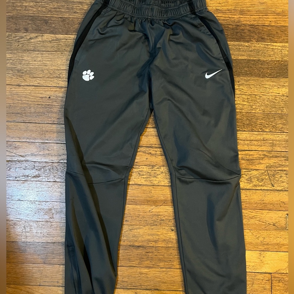 Clemson Nike sweatpants, gray and black, size M
